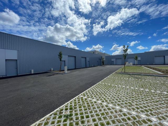 Local Commercial location à Palaiseau, Ollainville