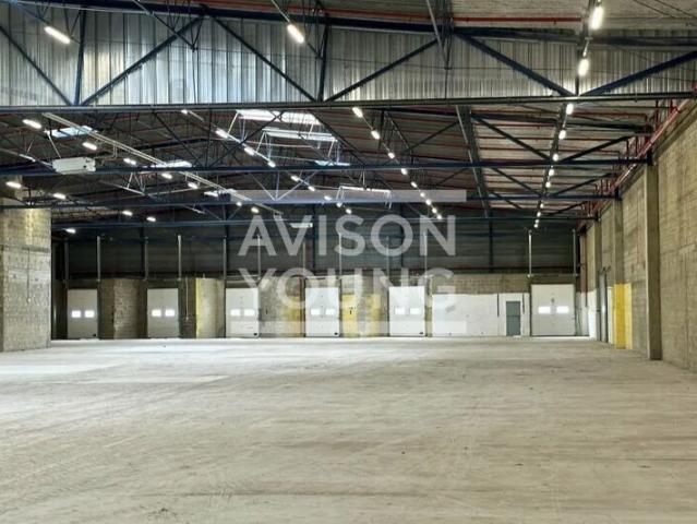 Local Commercial location à Bobigny, Pantin