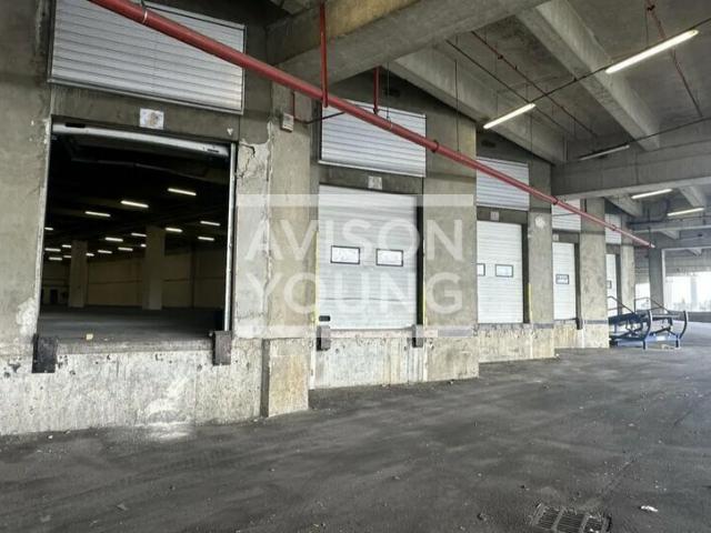 Local Commercial location à Bobigny, Pantin