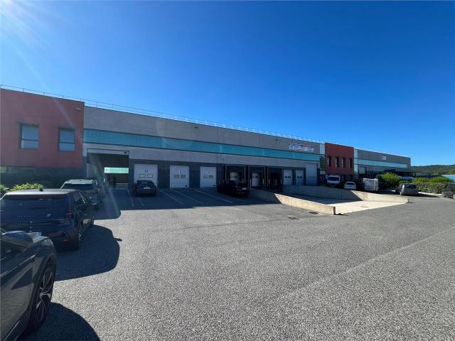 Local Commercial location à Arrondissement de Draguignan, Les Arcs