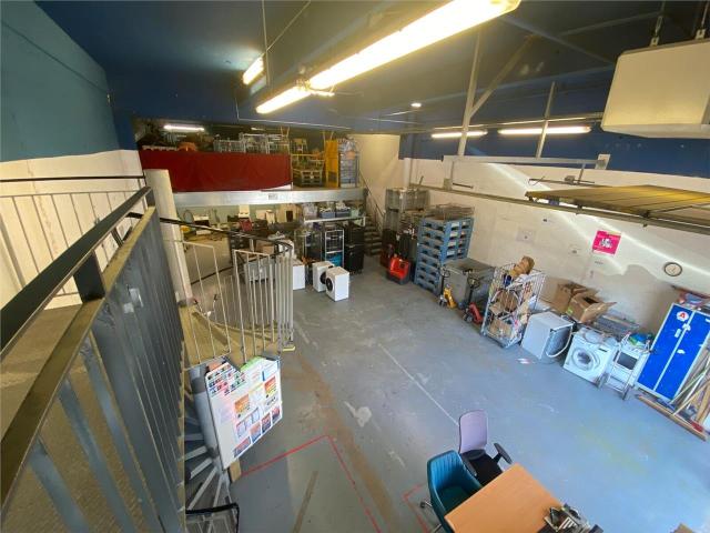 Local Commercial location à Paris, Île-de-France