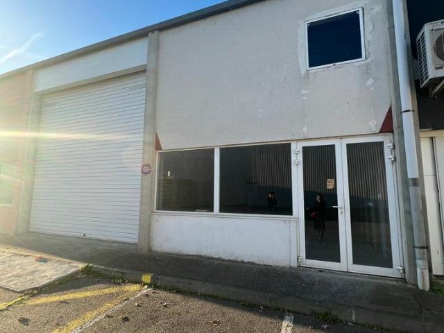 Local Commercial location à Portet-sur-Garonne, Haute-Garonne