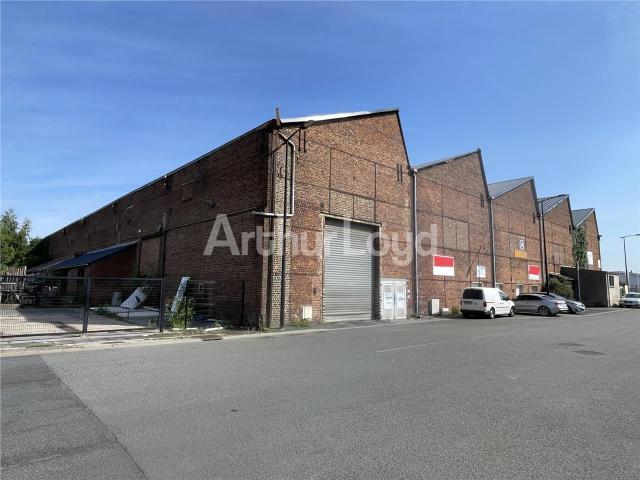 Local Commercial location à Valenciennes, Raismes