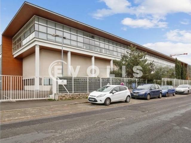 Local Commercial location à Bobigny, Romainville