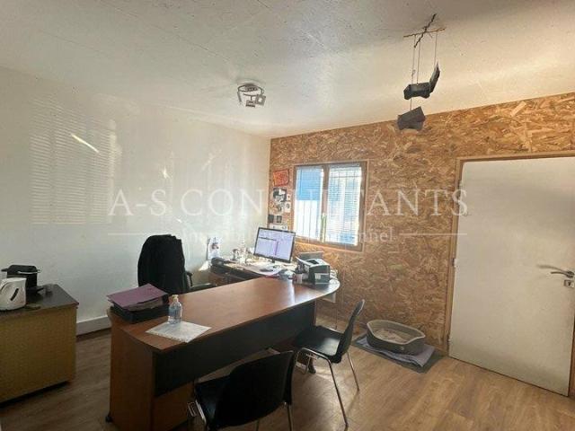 Local Commercial location à Annecy, Rumilly