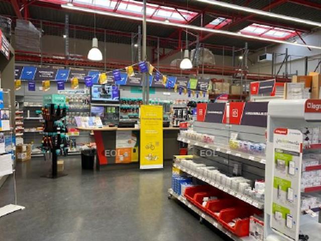 Local Commercial location à Rouen, Saint-etienne-du-rouvray
