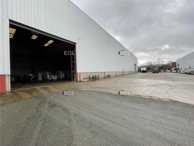 Local Commercial location à Pontoise, Saint-ouen-l'aumône