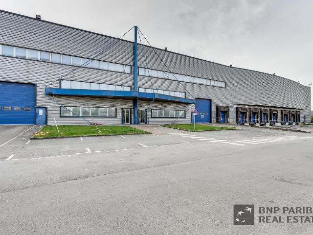 Local Commercial location à Pontoise, Saint-ouen-l'aumône