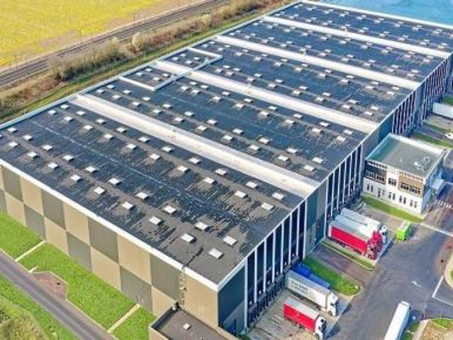 Local Commercial location à Torcy, Servon