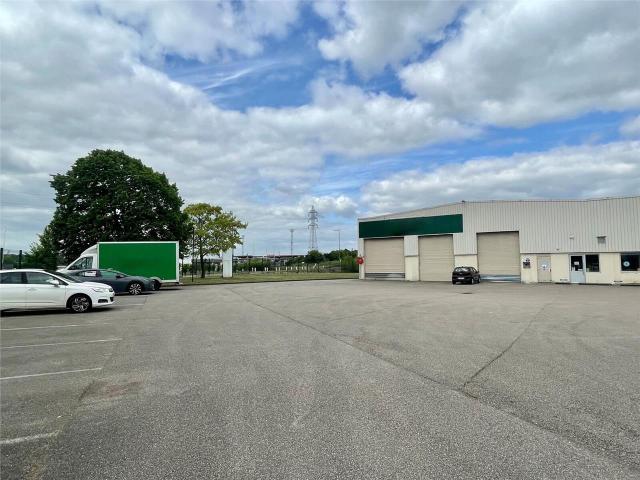 Local Commercial location à Rouen, Sotteville-lès-rouen