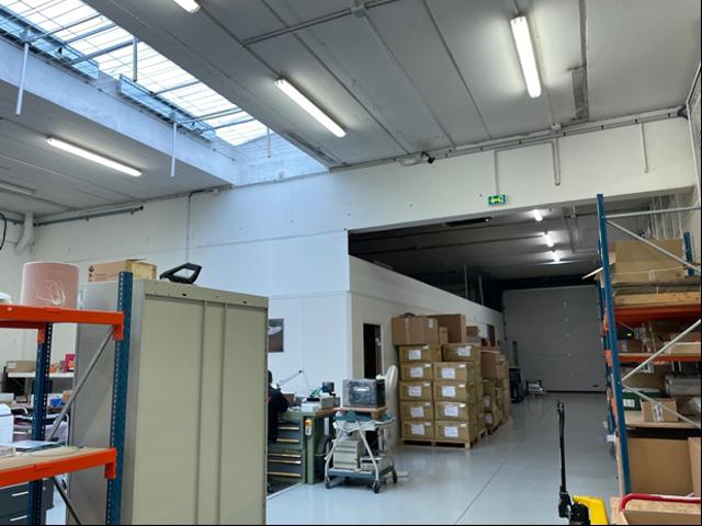 Local Commercial location à Versailles, Trappes
