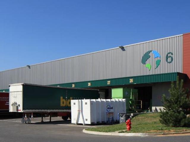 Local Commercial location à Sarcelles, Vémars