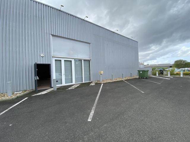 Local Commercial location à Bordeaux, Yvrac