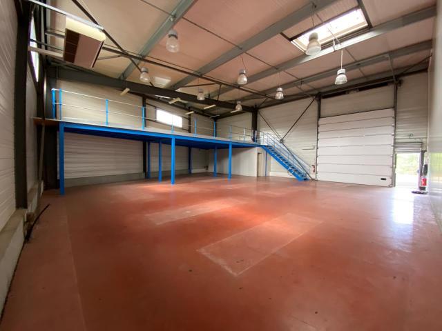 Local Commercial location à Bordeaux, Yvrac
