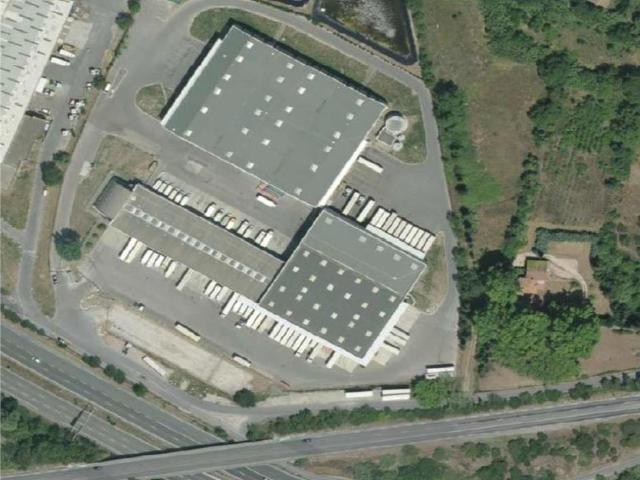 Local Commercial location à Les Pennes-Mirabeau, Bouches-du-Rhône