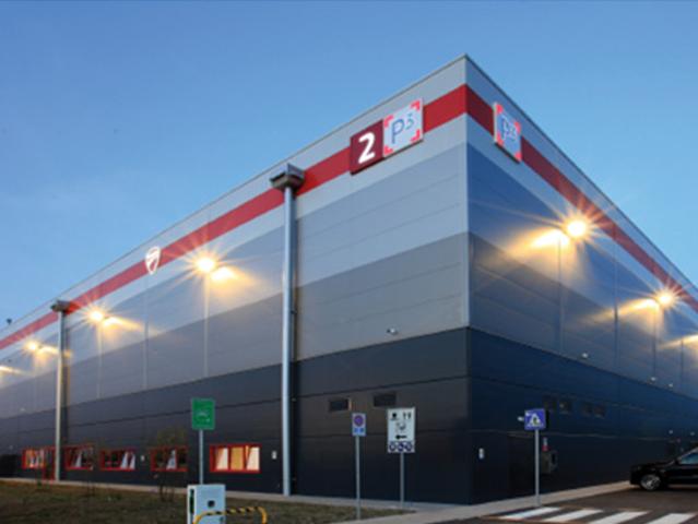 Local Commercial location à Laon