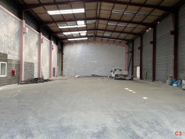 Local Commercial location à Valenciennes, Trith-saint-léger