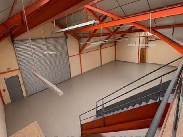 Local Commercial location à Alençon