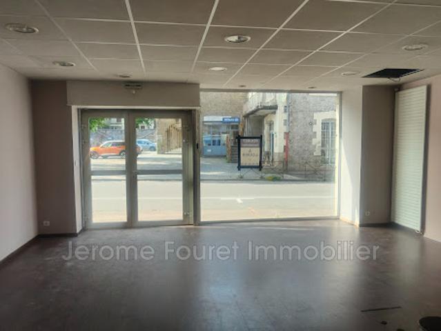 Local Commercial location à Ussel, Egletons
