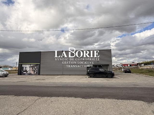 Local Commercial location à Avignon, Vedène