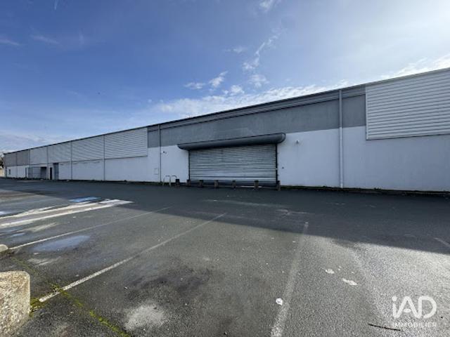 Local Commercial location à Poitiers, Mirebeau