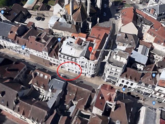 Local Commercial location à Auxerre