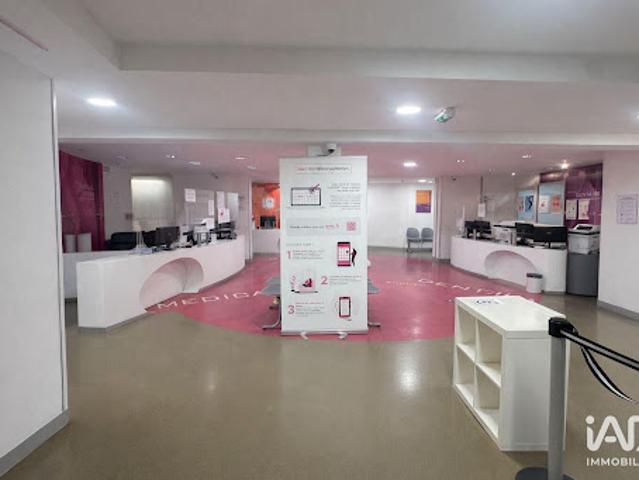 Local Commercial location à Bobigny, Vaux-montreuil