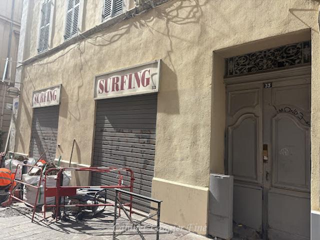 Local Commercial location à Marseille