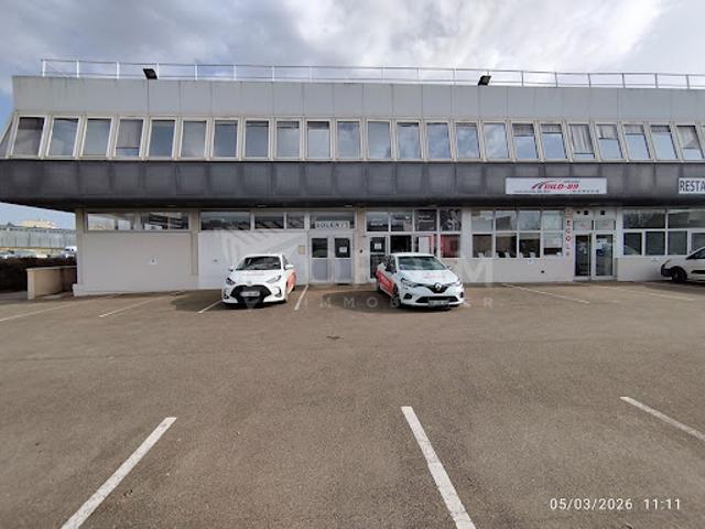 Local Commercial location à Auxerre