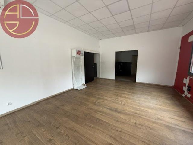 Local Commercial location à Toulouse, Colomiers