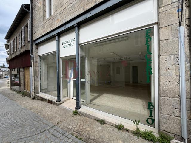 Local Commercial location à Ussel, Egletons