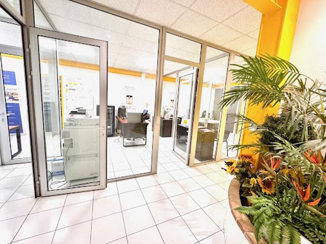 Local Commercial location à Carpentras, Vaison-la-romaine