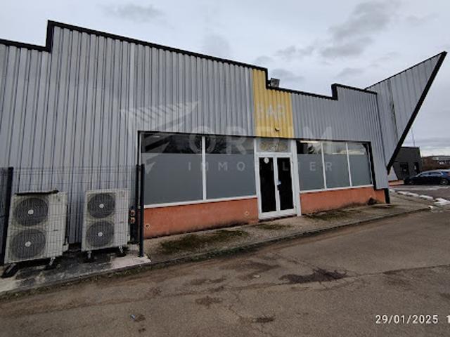 Local Commercial location à Auxerre, Monéteau