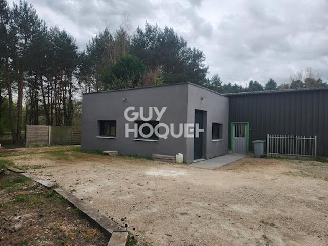 Local Commercial location à La Vallée des Echos, Traînou