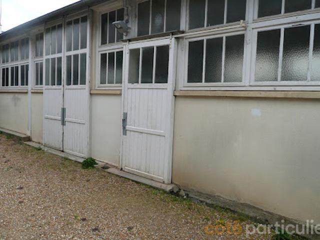 Local Commercial location à Maryse Bastié, Tours
