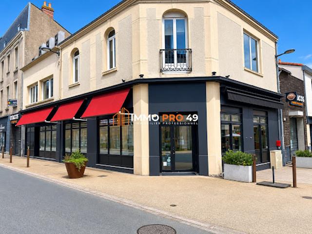 Local Commercial location à Cholet