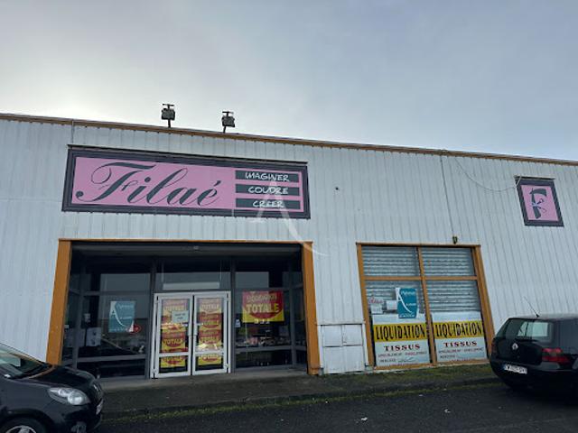 Local Commercial location à Chante-Alouette, Rochefort