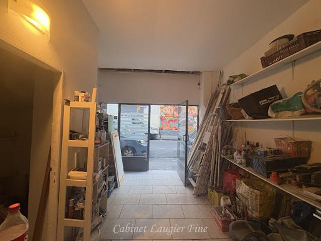 Local Commercial location à Marseille