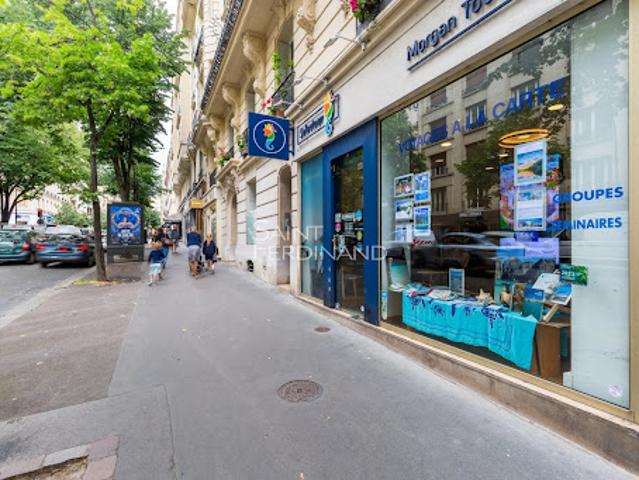 Local Commercial location à Paris, Île-de-France