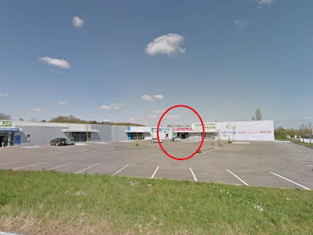 Local Commercial location à Auxerre, Monéteau