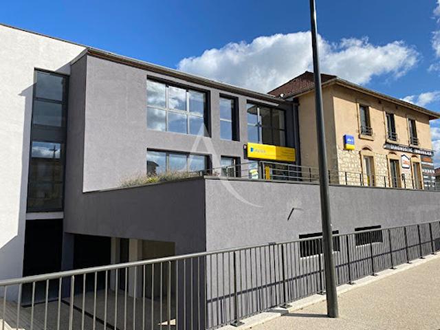 Local Commercial location à Bourg-en-Bresse, Bourg-en-bresse