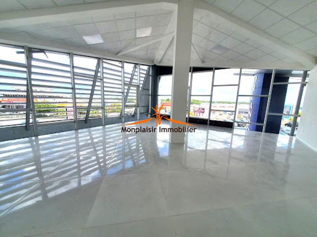 Local Commercial location à Guadeloupe