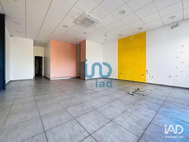 Local Commercial location à ZA les Châtaigniers, Roquebrune-sur-Argens