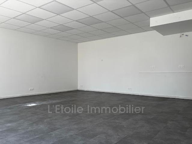 Local Commercial location à Saint Germain-De-Loisé, Mortagne-au-Perche