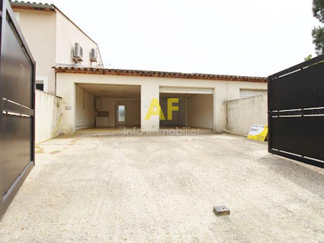 Local Commercial location à Arrondissement de Draguignan, Sainte-maxime