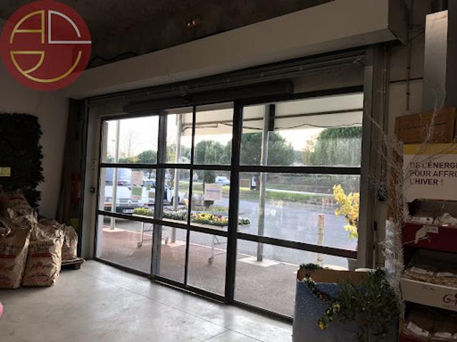 Local Commercial location à Toulouse, Castanet-tolosan