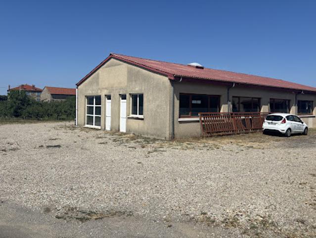 Local Commercial location à Tournon-sur-Rhône, Talencieux