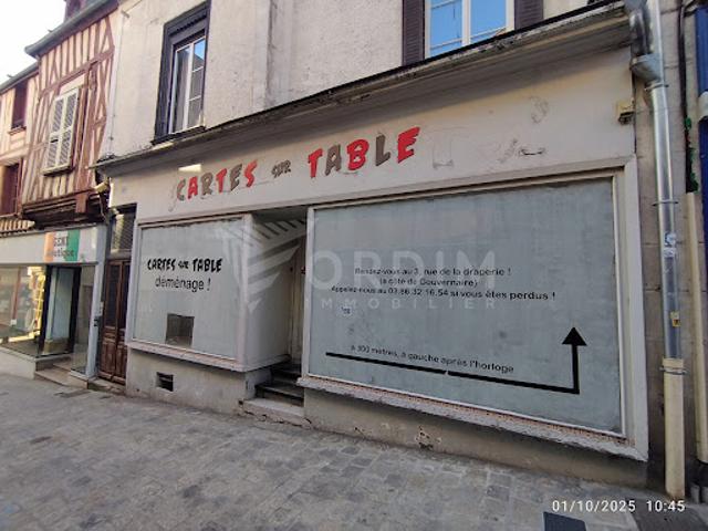 Local Commercial location à Auxerre