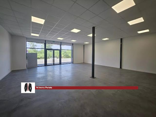 Local Commercial location à Bordeaux, La Brède