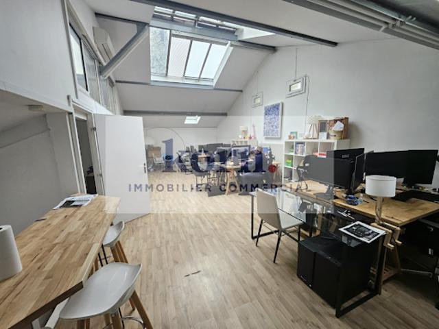 Local Commercial location à Nanterre, Levallois-perret